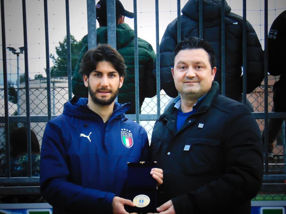 Giovani Cryos Scuola Calcio Èlite con uno sguardo al futuro